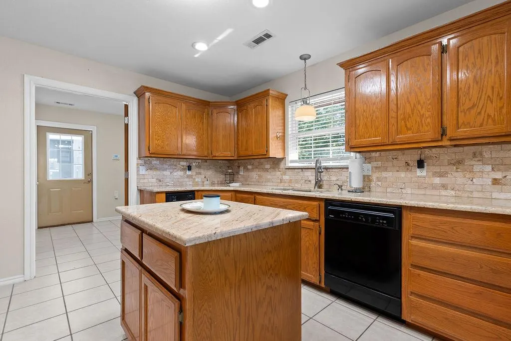 Photo 14 — 11 Cardinal Lane, Shawnee, OK 74804