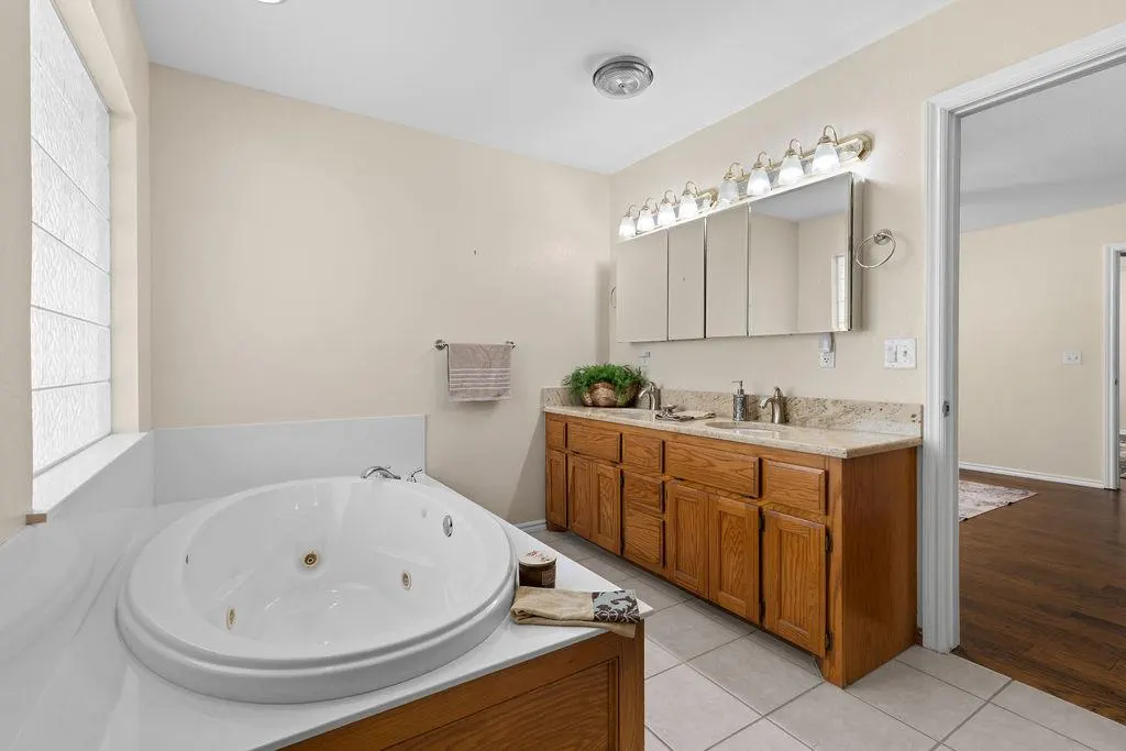 Photo 35 — 11 Cardinal Lane, Shawnee, OK 74804
