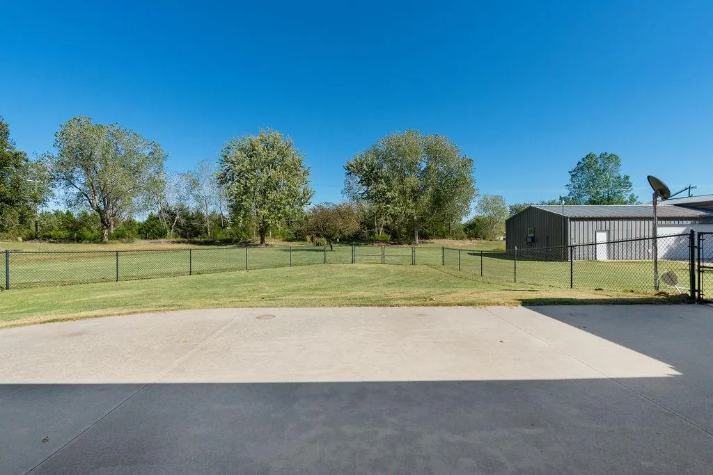 Photo 43 — 11 Cardinal Lane, Shawnee, OK 74804