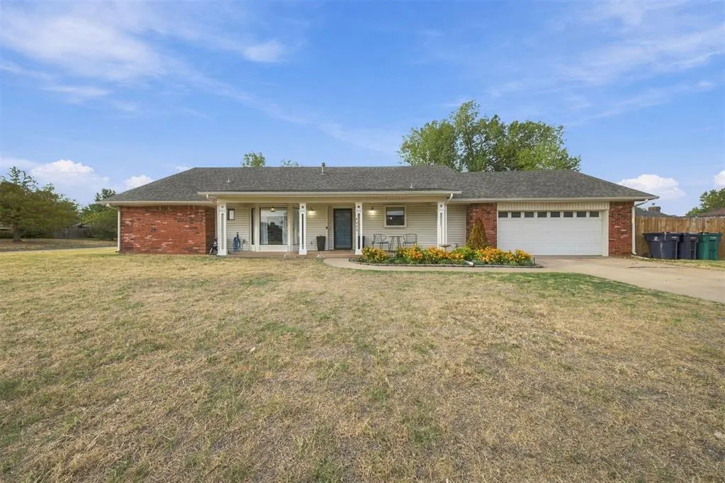 Front exterior — 4000 Regatta Street, Yukon, OK 73099