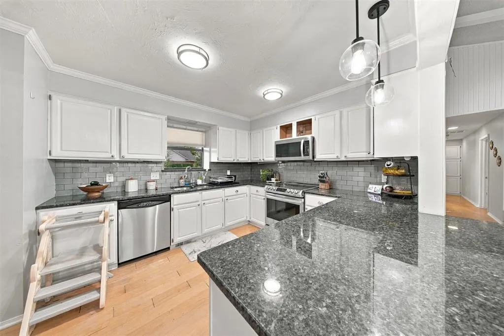 Photo 12 — 4000 Regatta Street, Yukon, OK 73099