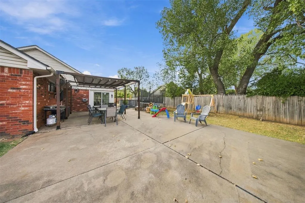Photo 34 — 4000 Regatta Street, Yukon, OK 73099