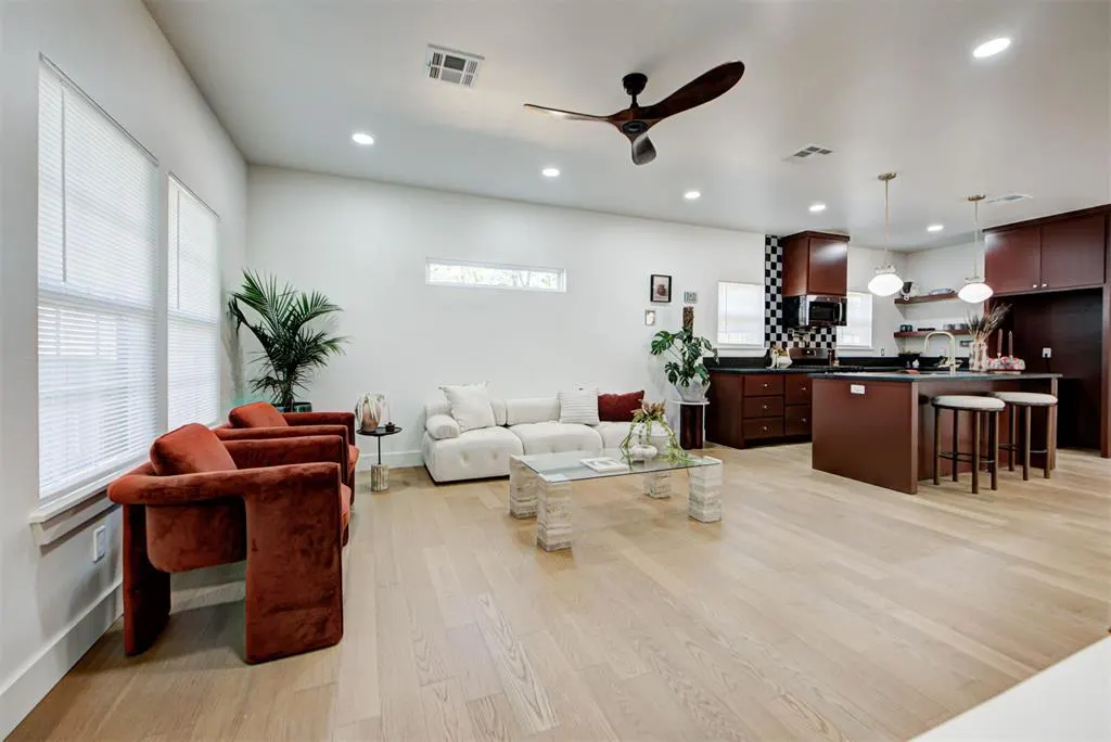 Photo 9 — 2118 N Fonshill Avenue, Oklahoma City, OK 73111