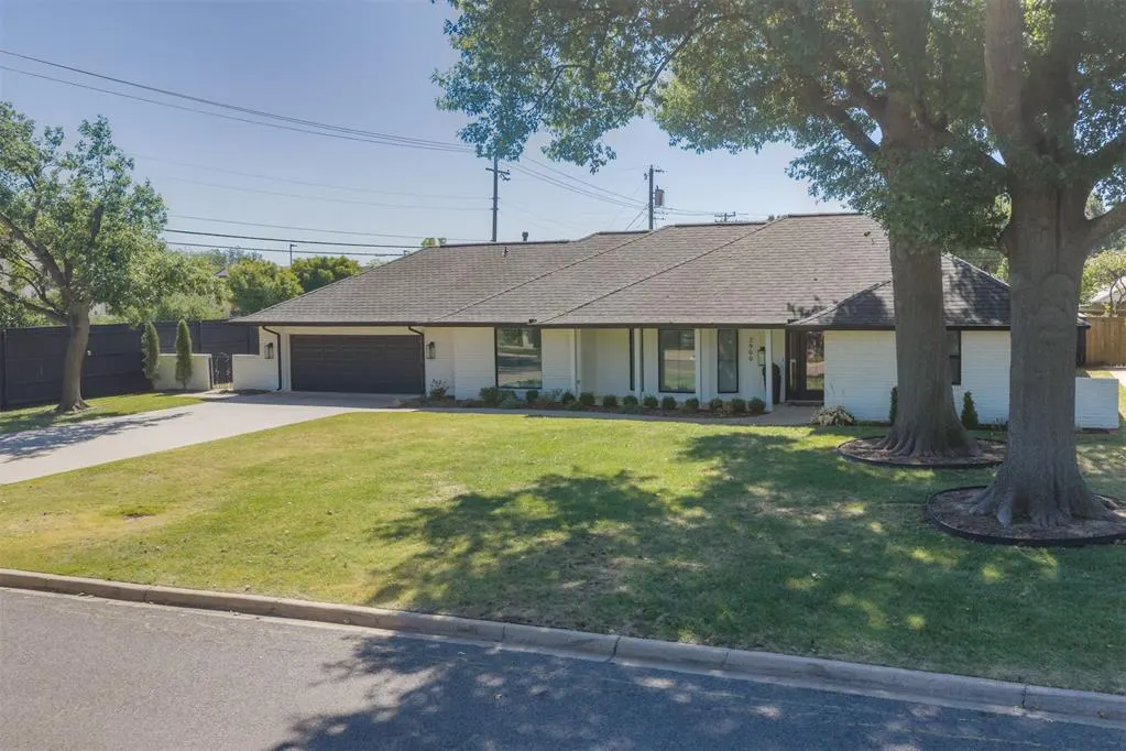 Photo 2 — 2900 Elmhurst Avenue, Oklahoma City, OK 73120