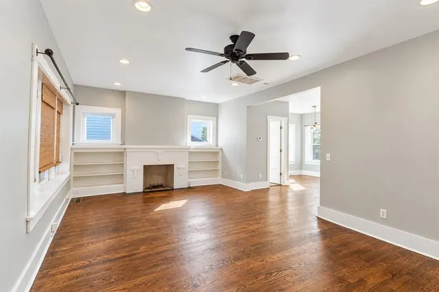 Photo 2 — 302 NE 16th Street, Oklahoma City, OK 73117