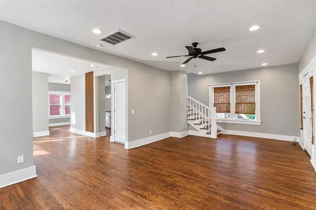 Photo 3 — 302 NE 16th Street, Oklahoma City, OK 73117