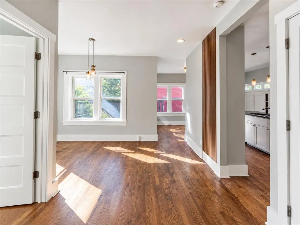 Photo 4 — 302 NE 16th Street, Oklahoma City, OK 73117
