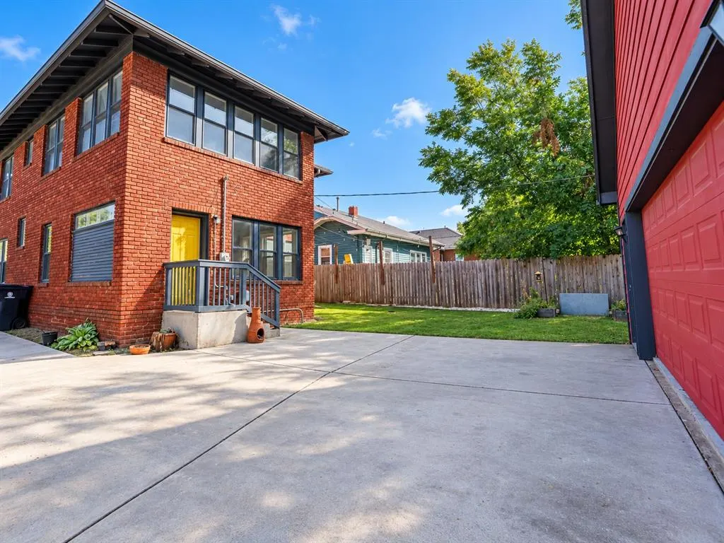 Photo 24 — 302 NE 16th Street, Oklahoma City, OK 73117