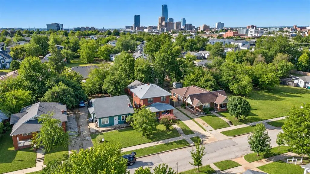 Photo 28 — 302 NE 16th Street, Oklahoma City, OK 73117