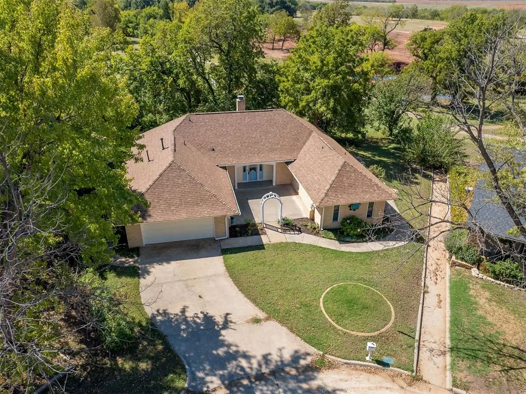 Photo 38 — 11716 NW 119th Street, Yukon, OK 73099