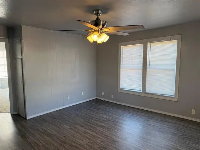 Photo 3 — 223 N Grandview Road, Midwest City, OK 73130