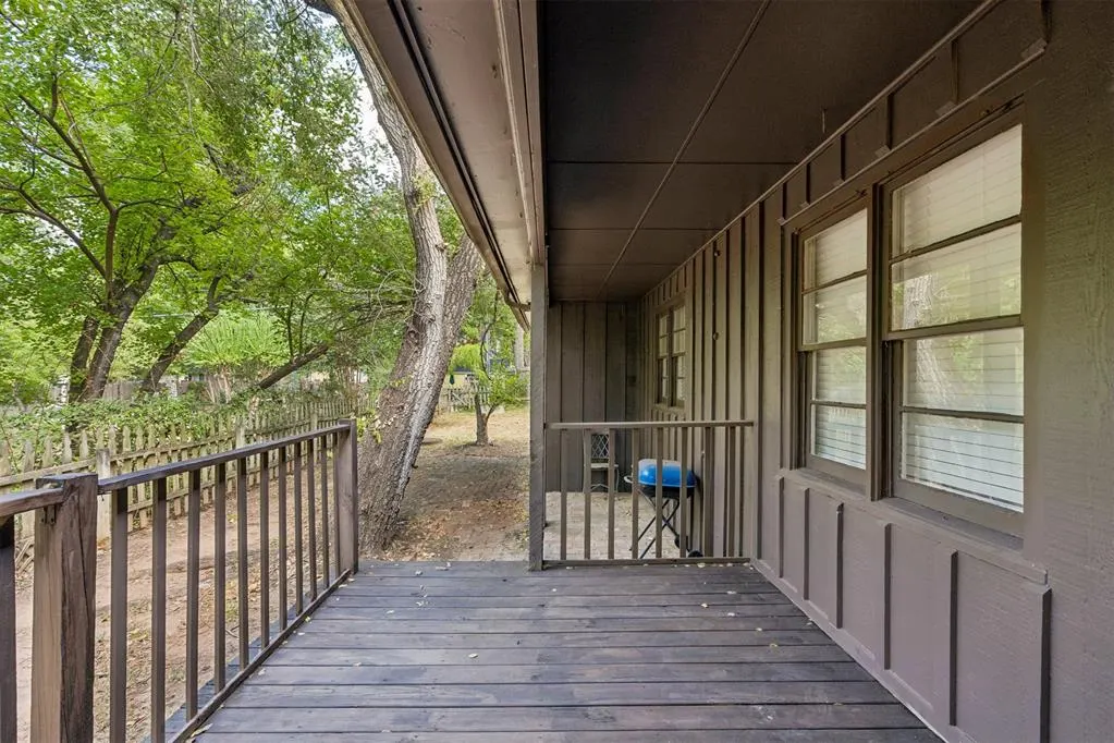 Photo 7 — 423 S Flood Avenue, Norman, OK 73069