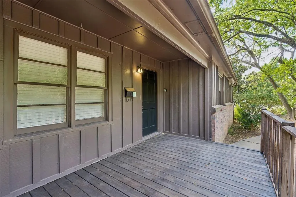 Photo 8 — 423 S Flood Avenue, Norman, OK 73069