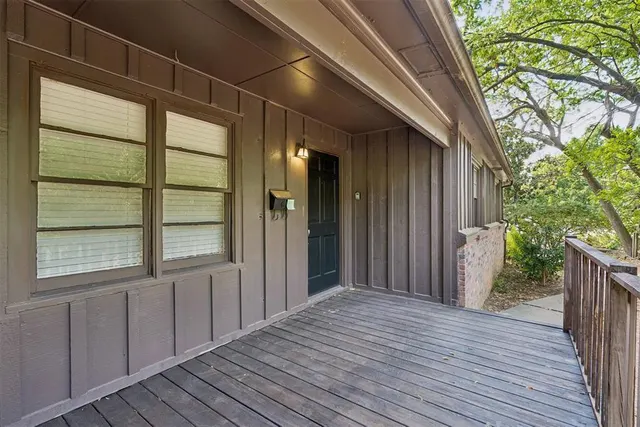 Photo 8 — 423 S Flood Avenue, Norman, OK 73069