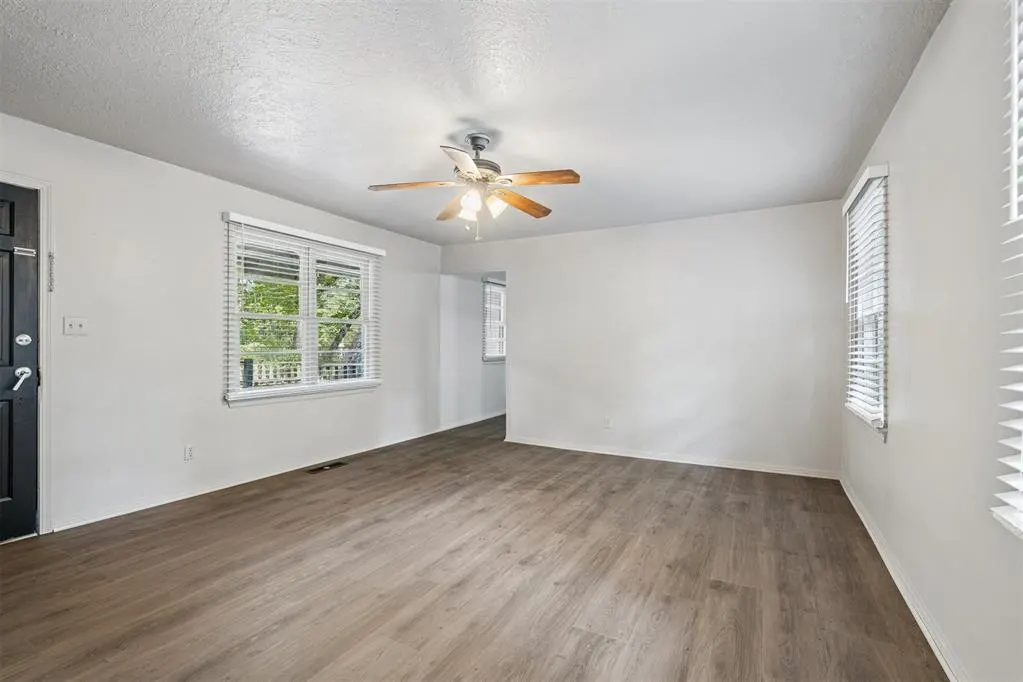 Photo 11 — 423 S Flood Avenue, Norman, OK 73069
