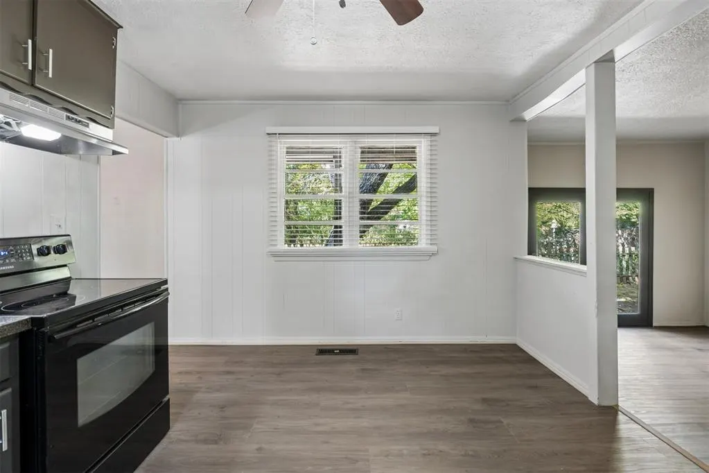 Photo 22 — 423 S Flood Avenue, Norman, OK 73069