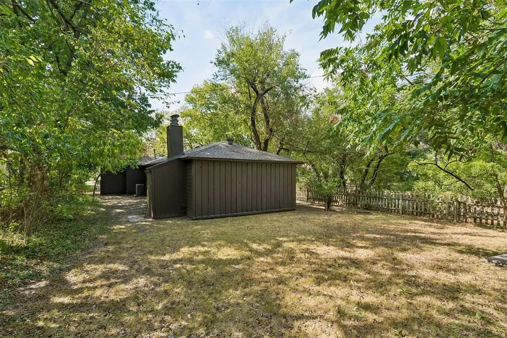 Photo 37 — 423 S Flood Avenue, Norman, OK 73069