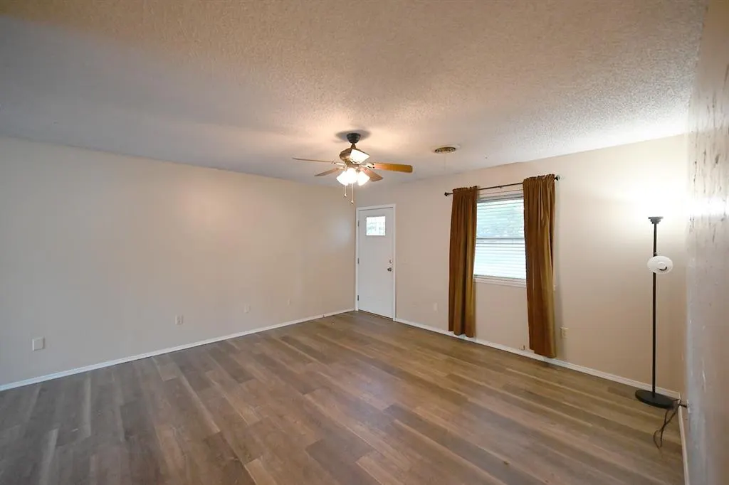 Photo 3 — 2102 W 24th Avenue, Stillwater, OK 74074