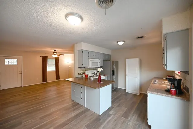 Photo 5 — 2102 W 24th Avenue, Stillwater, OK 74074