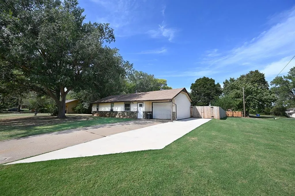 Photo 17 — 2102 W 24th Avenue, Stillwater, OK 74074