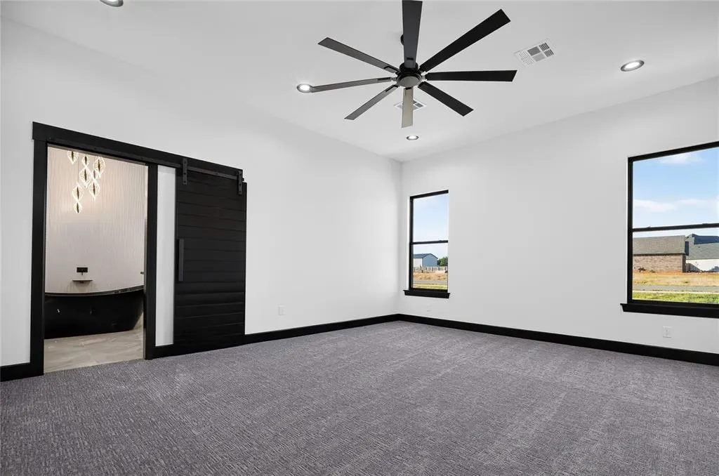 Photo 13 — 132 W Lynn Court Drive, Mustang, OK 73064