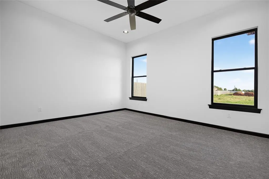 Photo 23 — 132 W Lynn Court Drive, Mustang, OK 73064