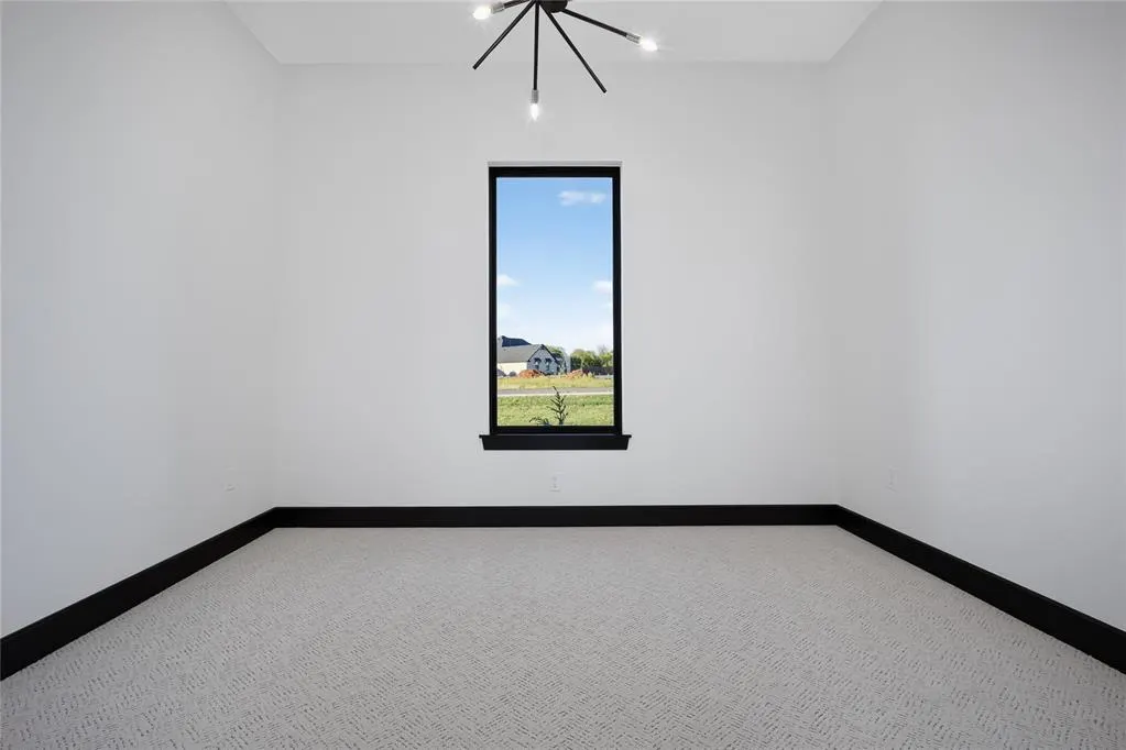 Photo 32 — 132 W Lynn Court Drive, Mustang, OK 73064