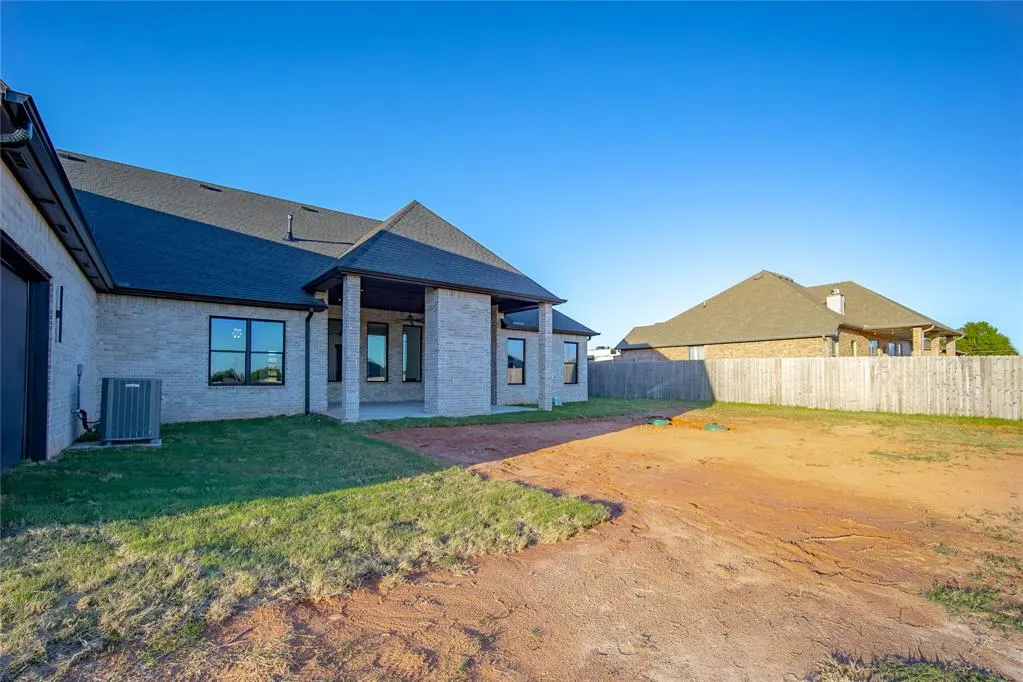 Photo 36 — 132 W Lynn Court Drive, Mustang, OK 73064