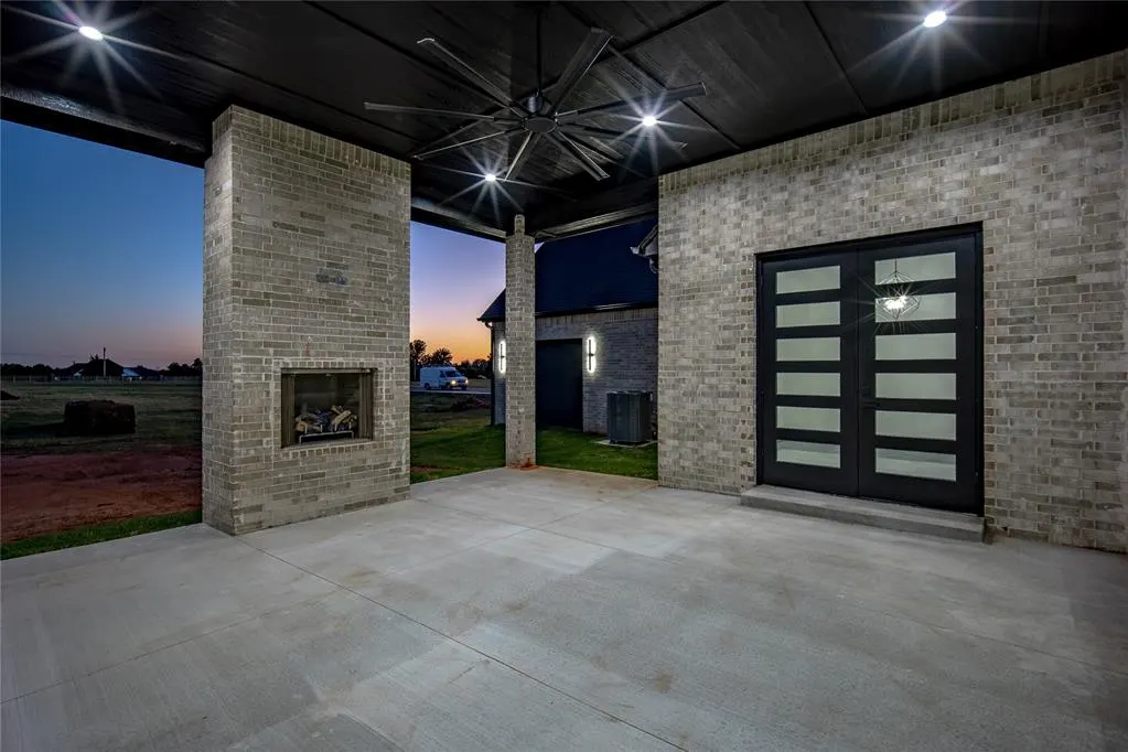 Photo 44 — 132 W Lynn Court Drive, Mustang, OK 73064
