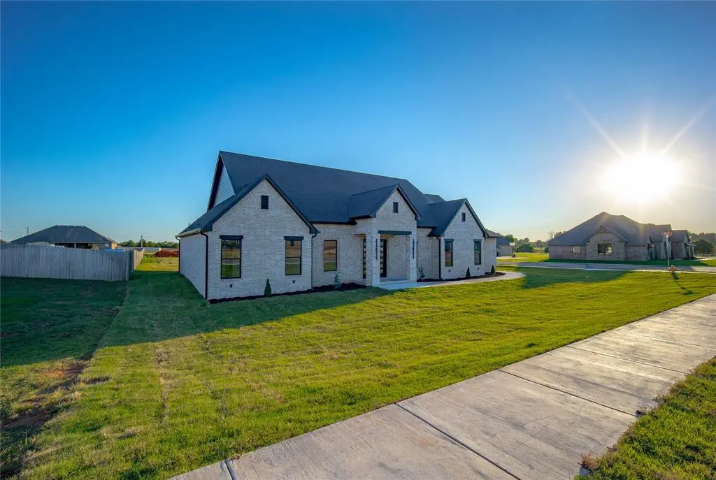 Photo 46 — 132 W Lynn Court Drive, Mustang, OK 73064