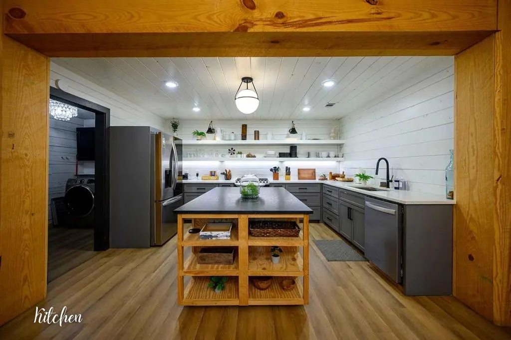 Photo 8 — 114 Lucian Sorrel Road, Broken Bow, OK 74728
