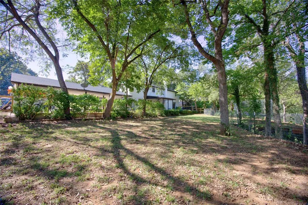 Photo 3 — 4008 Creekwood, Edmond, OK 73025