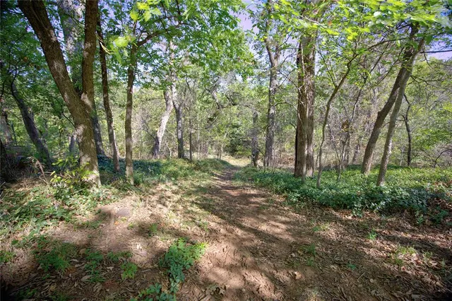 Photo 4 — 4008 Creekwood, Edmond, OK 73025
