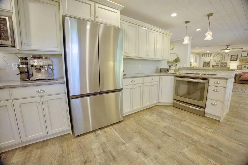 Photo 9 — 4008 Creekwood, Edmond, OK 73025