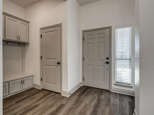 Photo 3 — 3305 Pagoda Pead Drive, Yukon, OK 73099