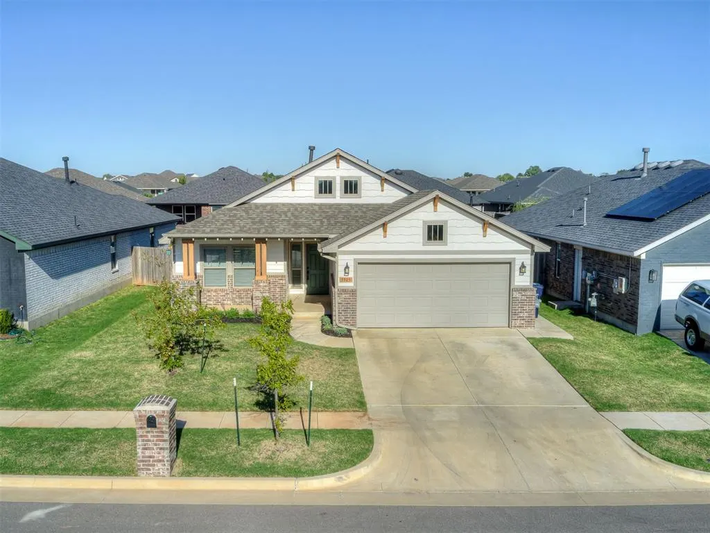 Photo 14 — 3305 Pagoda Pead Drive, Yukon, OK 73099