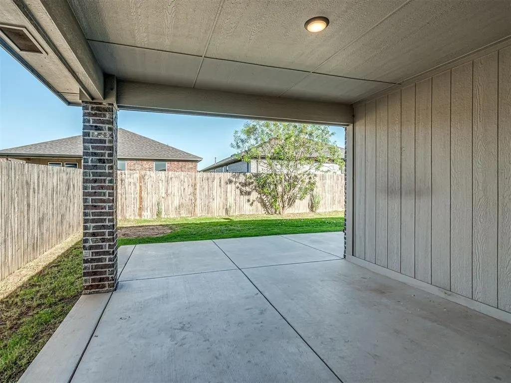 Photo 39 — 3305 Pagoda Pead Drive, Yukon, OK 73099