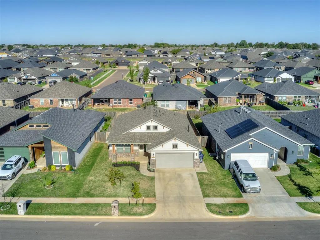 Photo 41 — 3305 Pagoda Pead Drive, Yukon, OK 73099