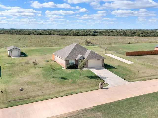 Photo 2 — 14425 Meadow Ridge Lane, Edmond, OK 73025