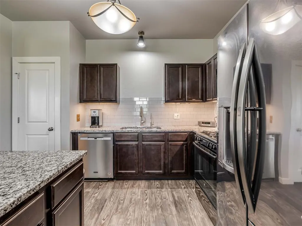 Photo 5 — 14425 Meadow Ridge Lane, Edmond, OK 73025
