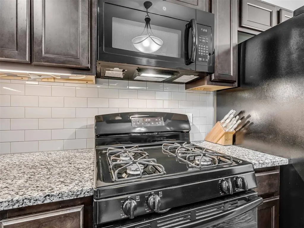 Photo 8 — 14425 Meadow Ridge Lane, Edmond, OK 73025