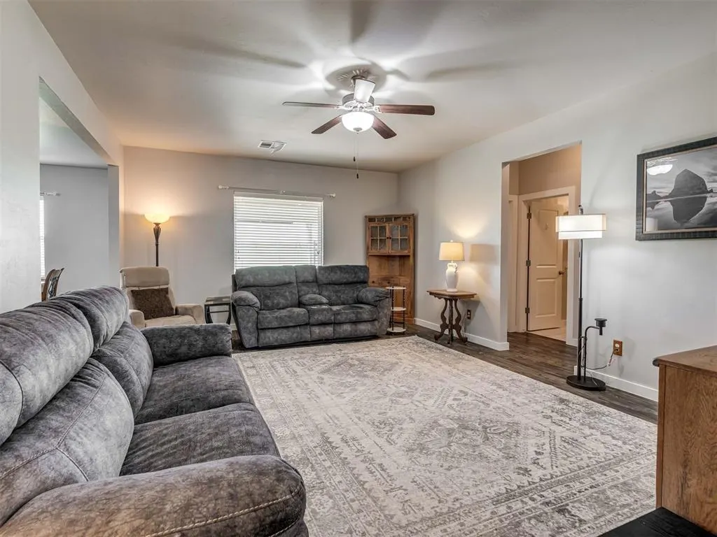 Photo 11 — 14425 Meadow Ridge Lane, Edmond, OK 73025