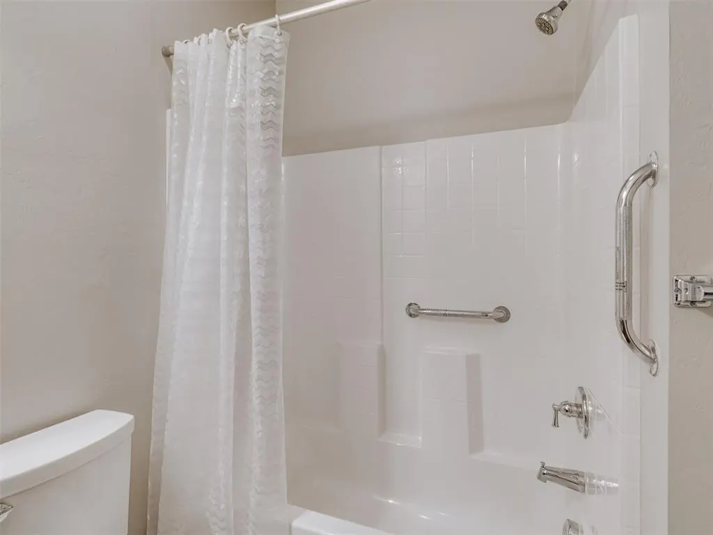 Photo 23 — 14425 Meadow Ridge Lane, Edmond, OK 73025