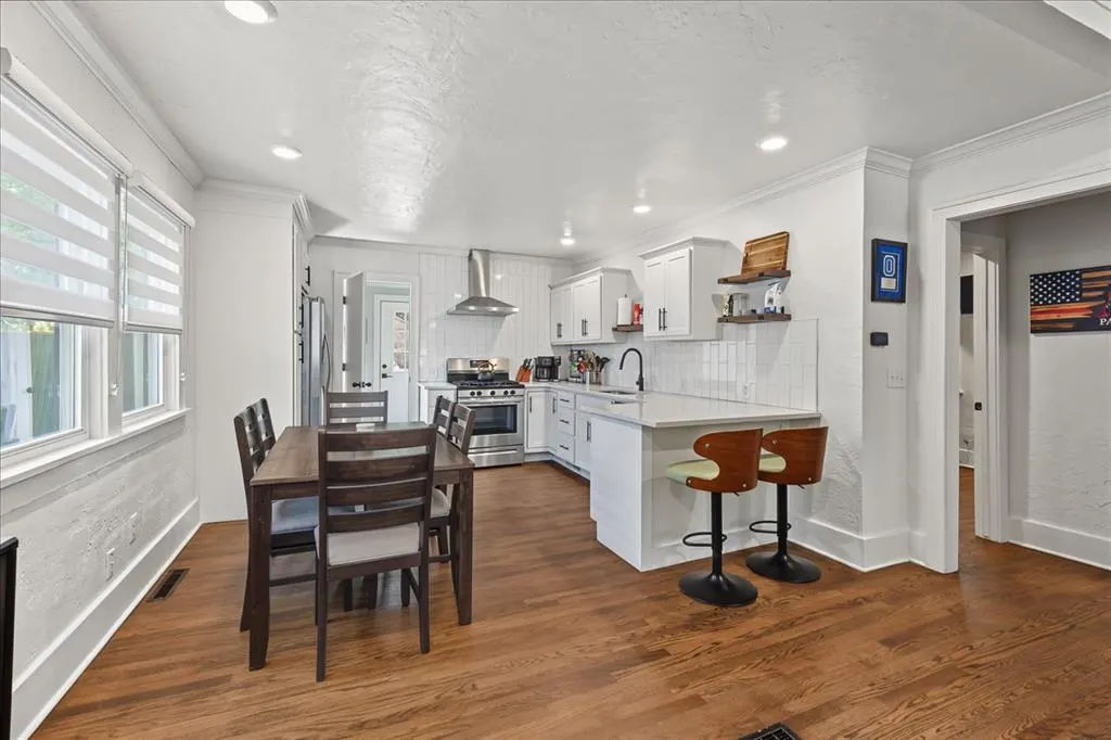 Photo 6 — 2318 NW 22nd Street, Oklahoma City, OK 73107