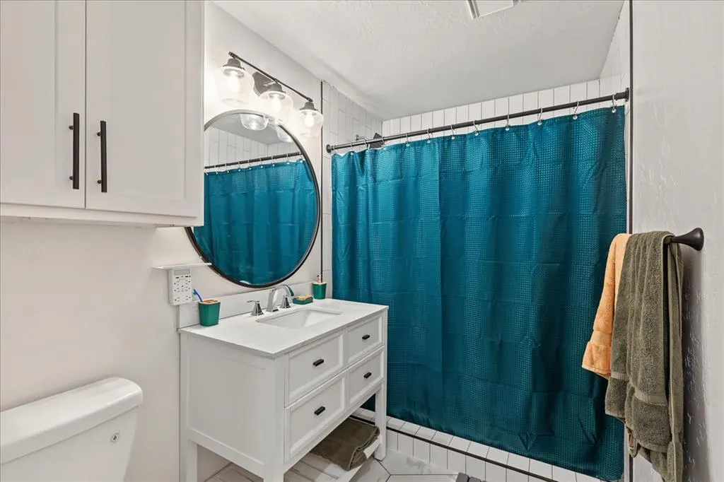 Photo 12 — 2318 NW 22nd Street, Oklahoma City, OK 73107