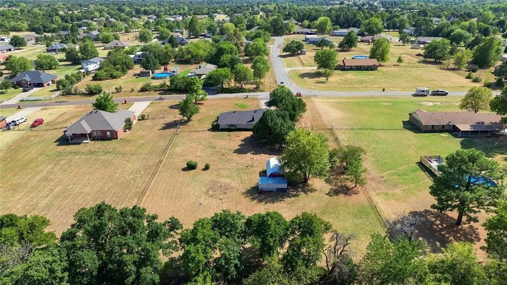 Photo 26 — 20301 SE 37th Street, Harrah, OK 73045