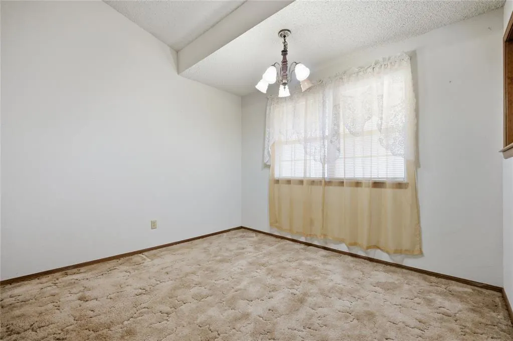 Photo 9 — 20301 SE 37th Street, Harrah, OK 73045