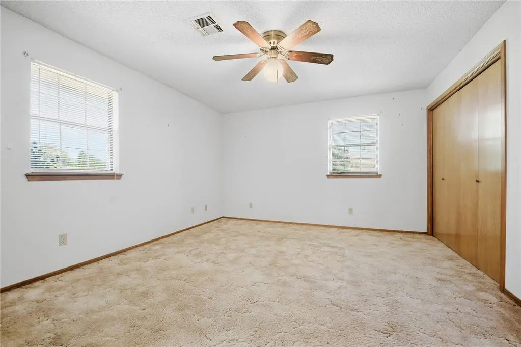 Photo 19 — 20301 SE 37th Street, Harrah, OK 73045