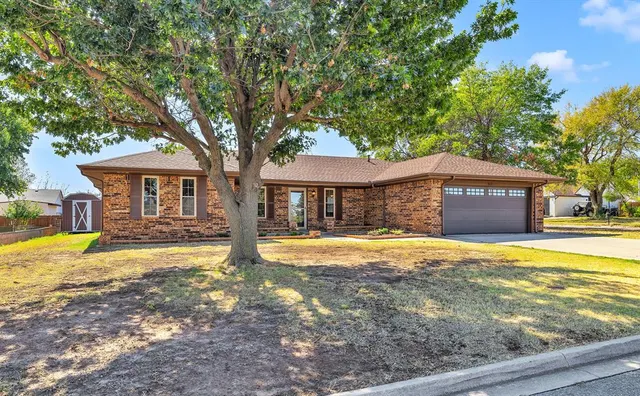 Photo 3 — 617 SW 26th Street, El Reno, OK 73036