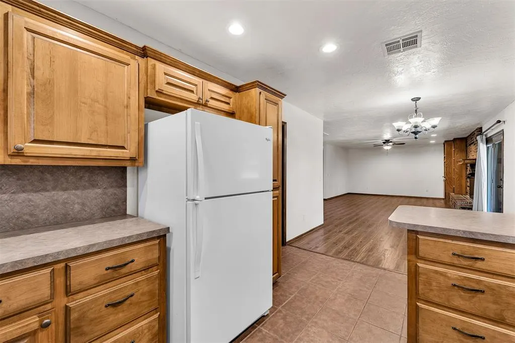 Photo 18 — 617 SW 26th Street, El Reno, OK 73036